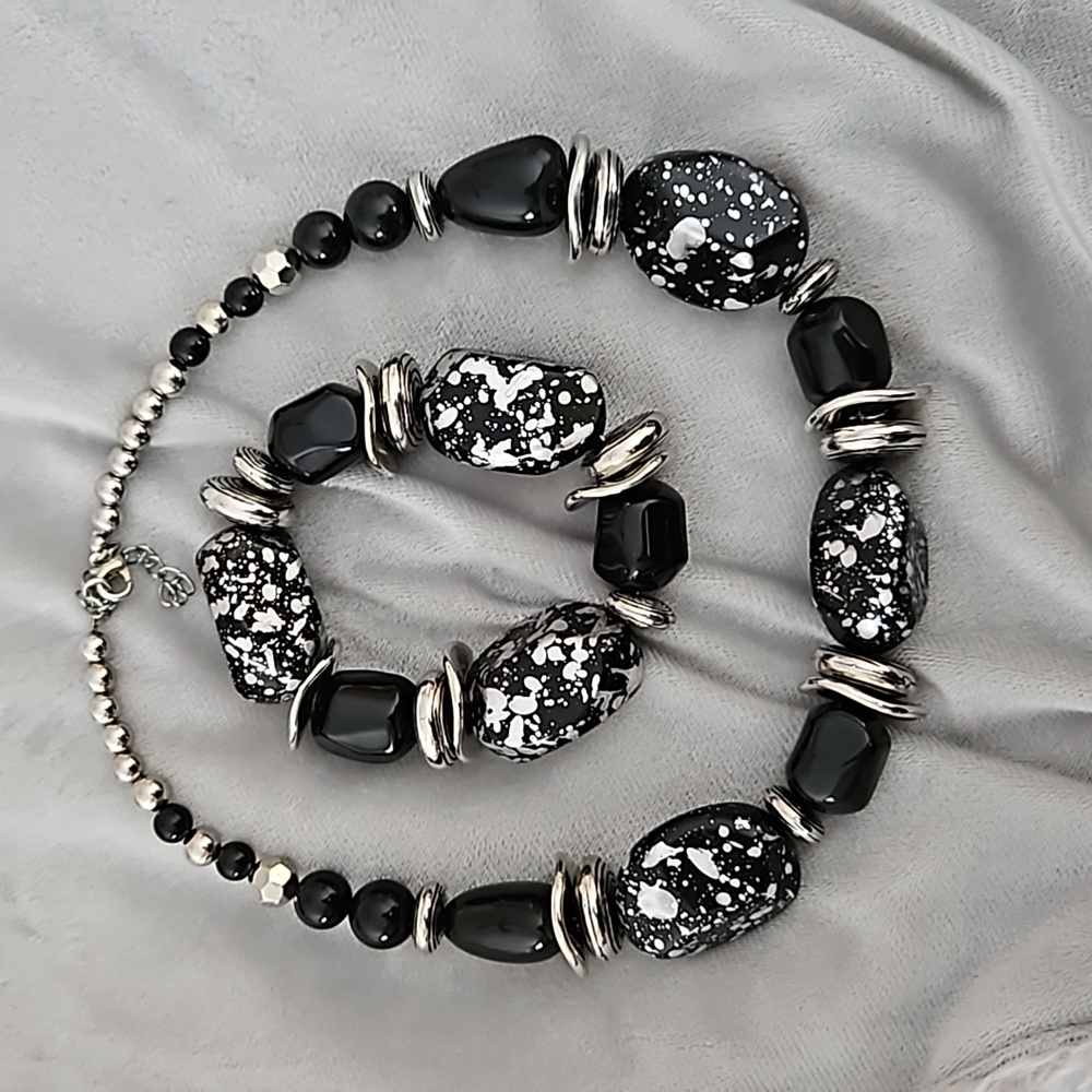 Cosmetic jewelry - bracelet and necklace